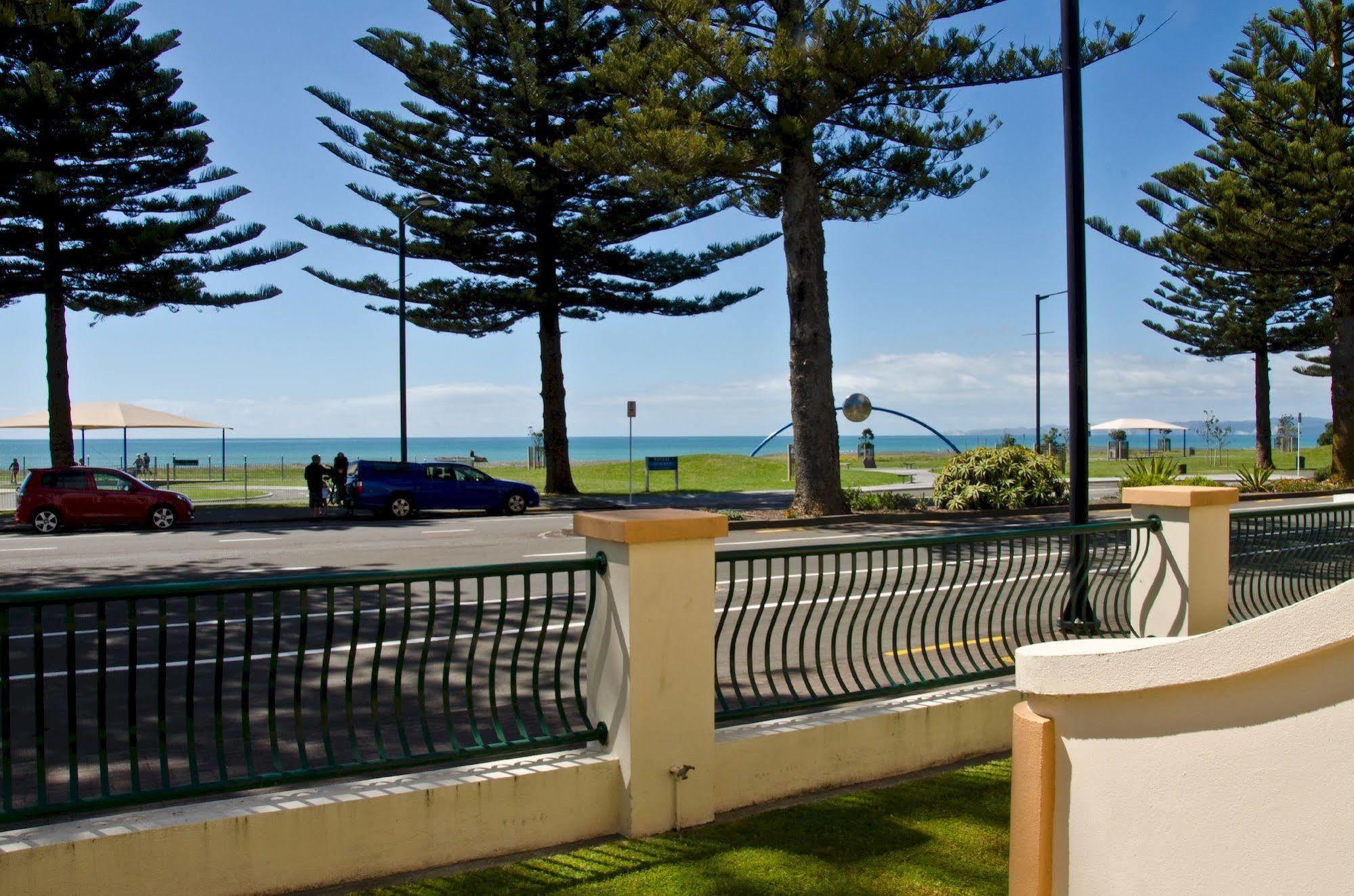 Beachfront Motel Napier Exterior foto